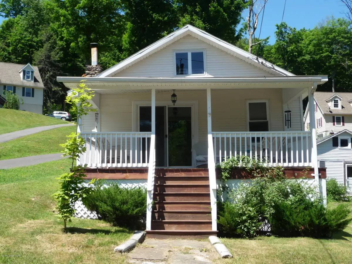 31 SUNSET Terrace, Harveys Lake in Harveys Lake