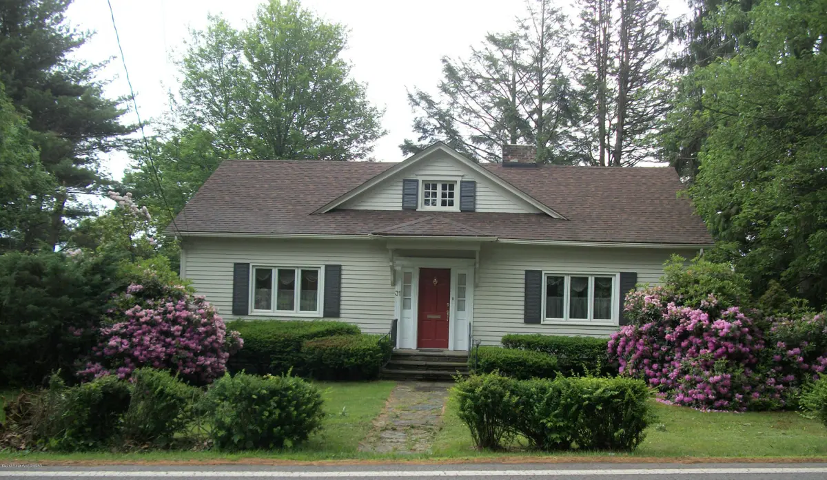 31 E Overbrook Road, Shavertown in Shavertown