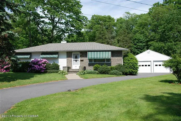412 Haven Lane, Clarks Summit in Clarks Summit