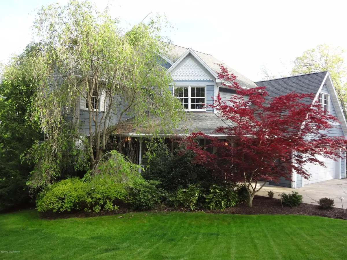 232 Blueberry Hill Road, Shavertown in Shavertown