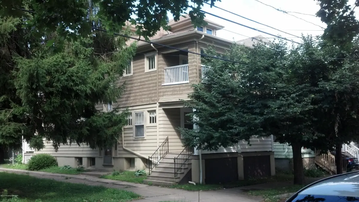 241 W DIVISION, Wilkes-Barre in Wilkes-Barre