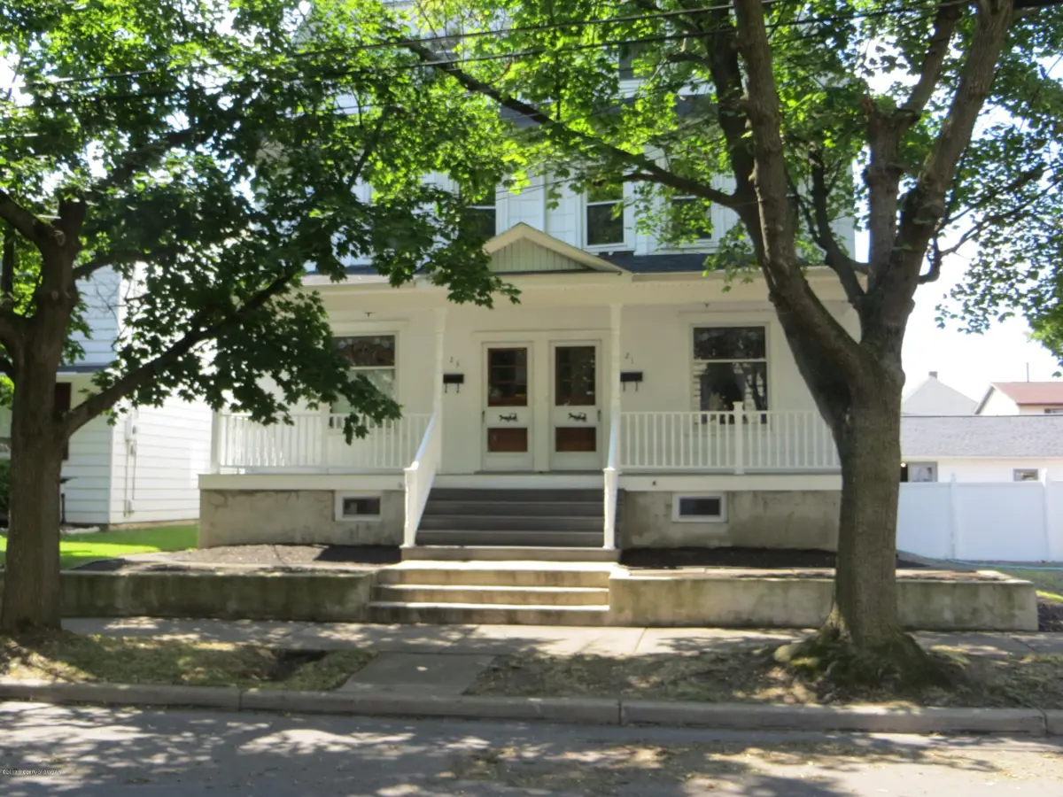 21-23 S Welles Avenue, Kingston in Kingston