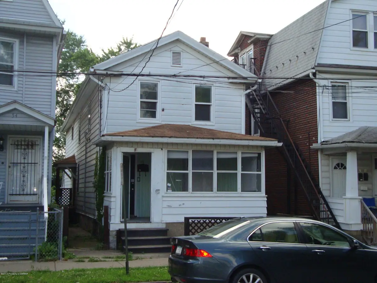 56 W MAPLE Street, Wilkes-Barre in Wilkes-Barre