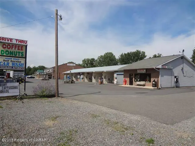 1316 River Road, Plains in Plains