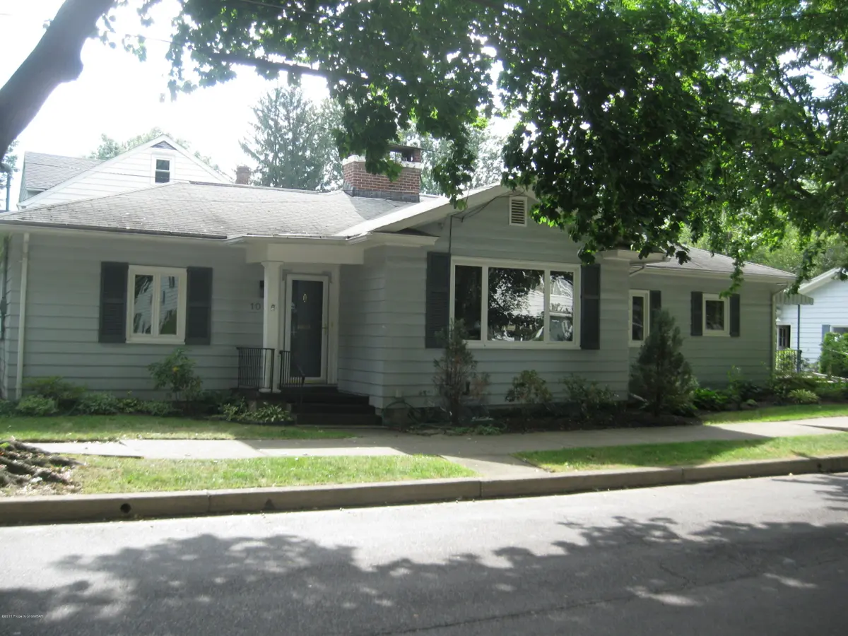 103 Lathrop Street, Kingston in Kingston