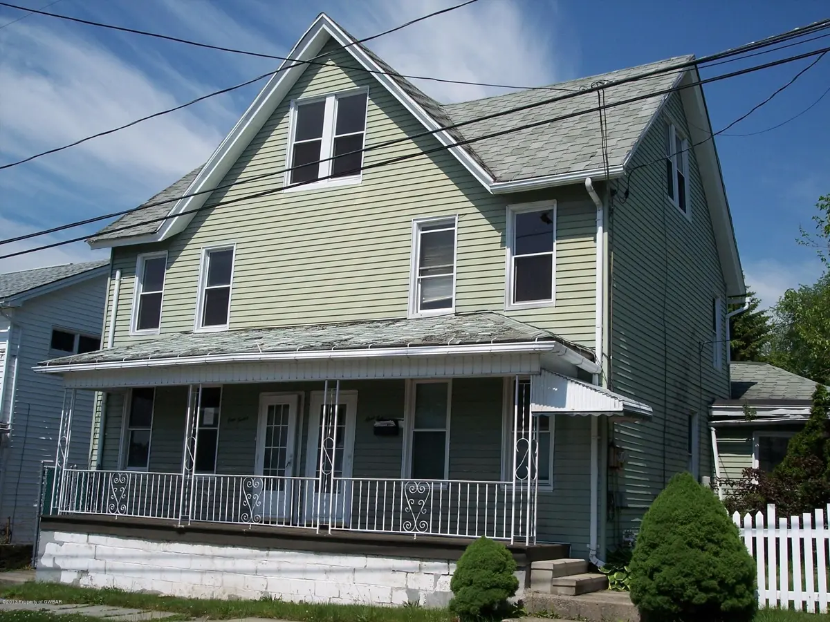 110-112 W Everett Avenue, Scranton in Scranton