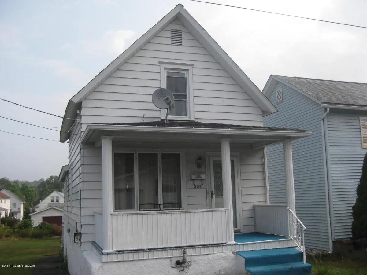 304 SMITH Street, Dupont in Dupont