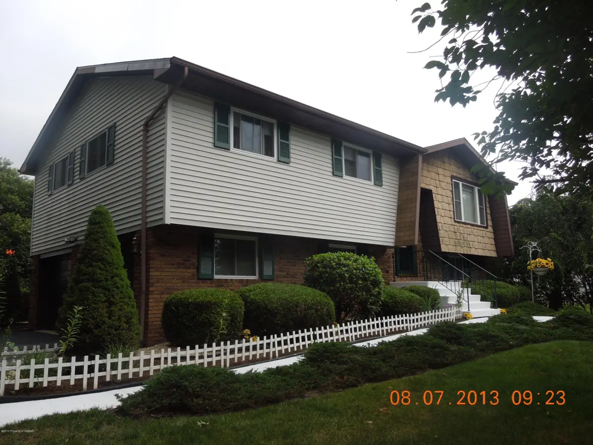 6 CLEARVIEW Road, Shavertown in Shavertown