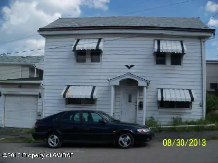 31 S CEDAR Street, Hazleton in Hazleton