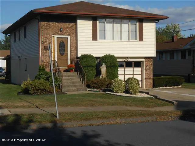 239 Kossack Street, Swoyersville in Swoyersville