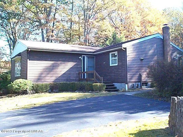 472 S Mountain Boulevard, Mountain Top in Mountain Top