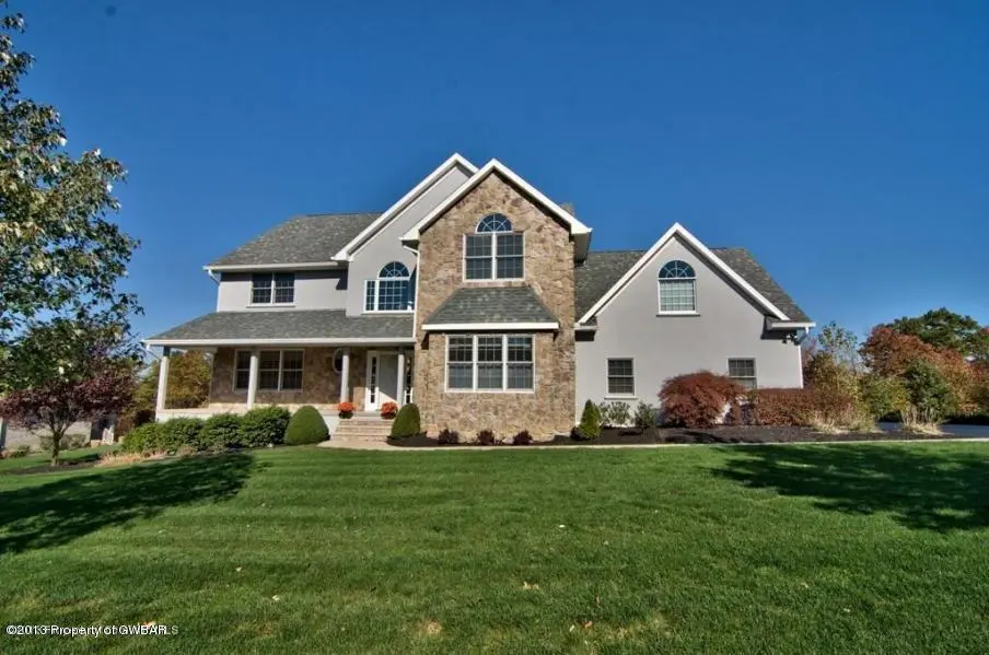 325 GLENMAURA Drive, Moosic in Moosic