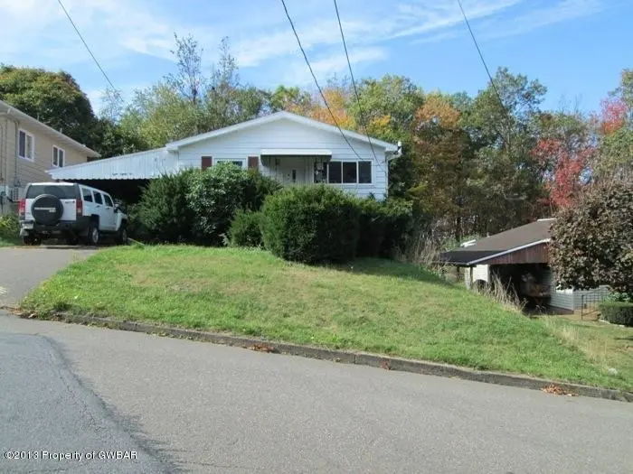 882 Carson Street, Hazleton in Hazleton