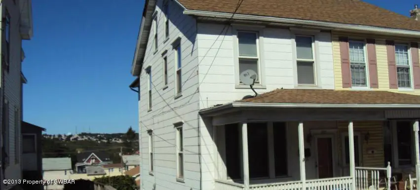433 E CRANBERRY Avenue, Hazleton in Hazleton