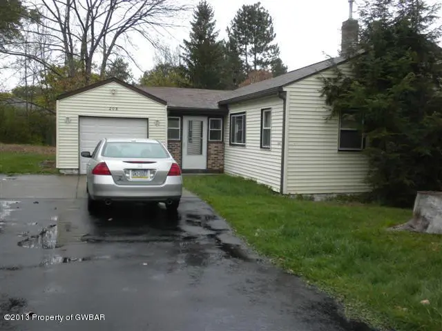 208 PARK, Clarks Summit in Clarks Summit