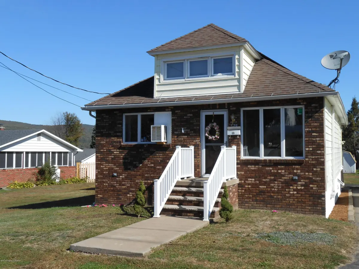529 ADAMS Street, Duryea in Duryea
