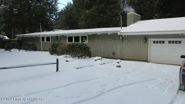 333 BEAUPLAND Road, Bear Creek Village in Bear Creek Village