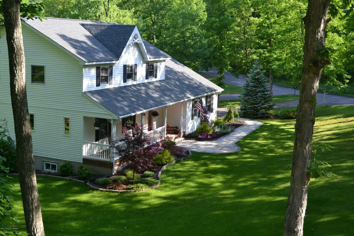 260 LAKEVIEW Drive, Mountain Top in Mountain Top