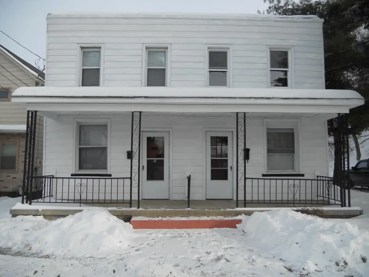210-208 1ST Street, Plains in Plains