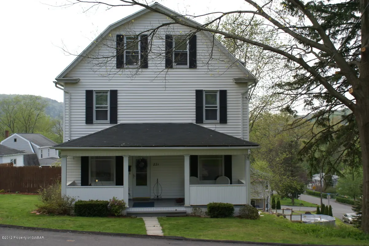 221 MAPLE Street, Trucksville in Trucksville