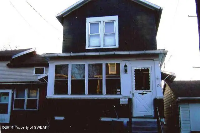 25 Pierce Street, Plymouth in Plymouth