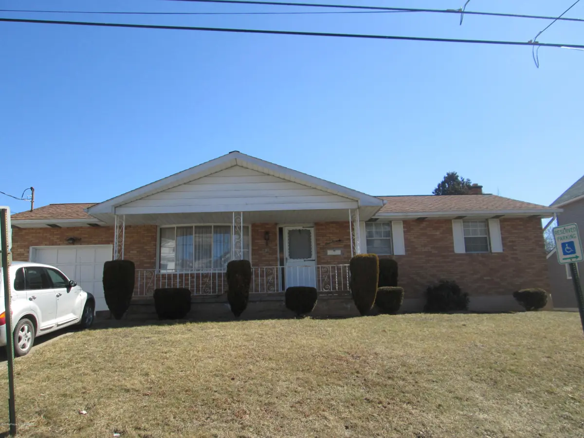 170 ALMOND Lane, Wilkes-Barre in Wilkes-Barre