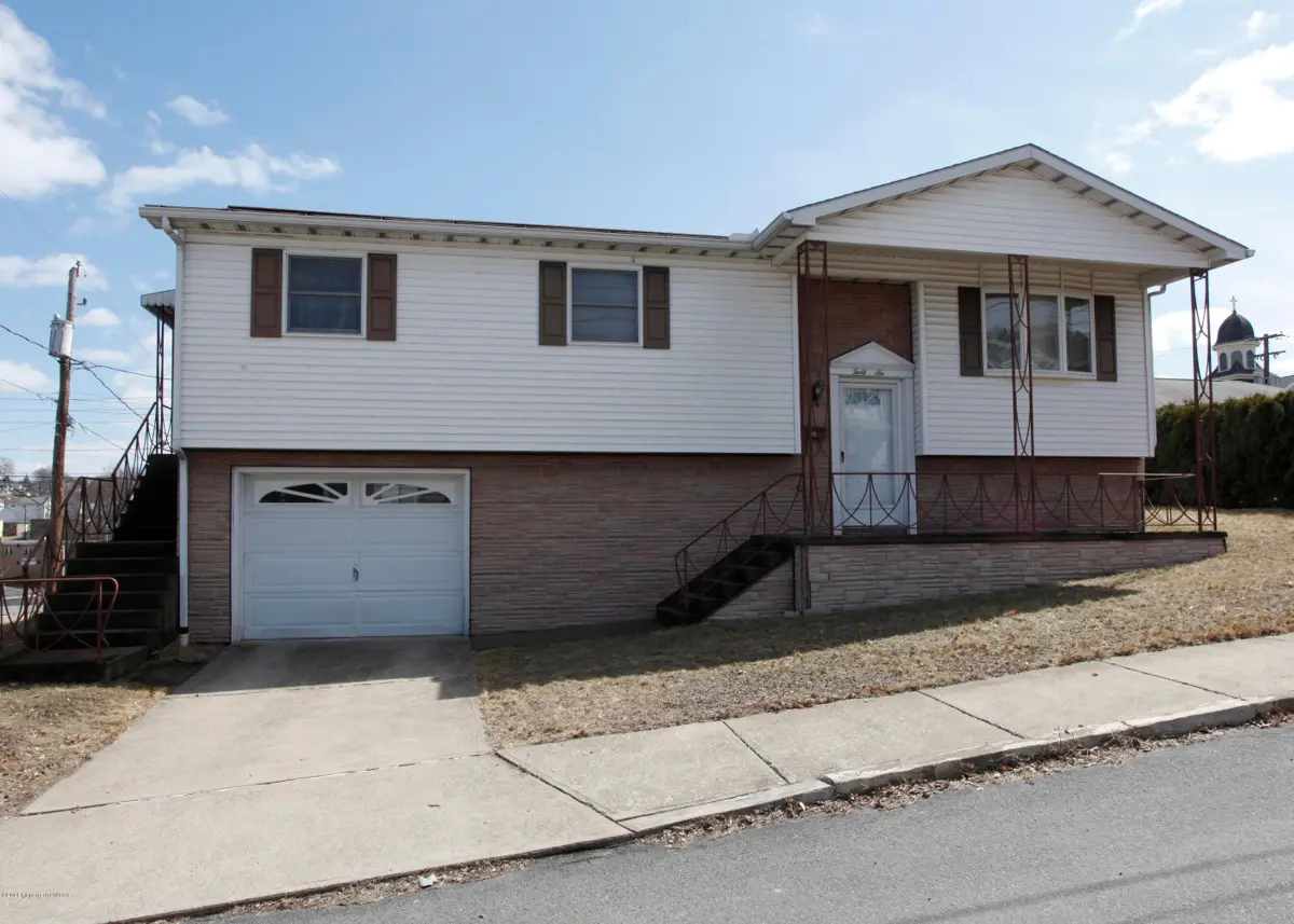 46 ELIZABETH, Pittston in Pittston