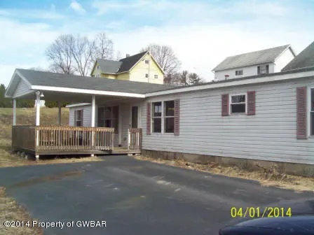 18 E COLUMBUS Avenue, Pittston in Pittston