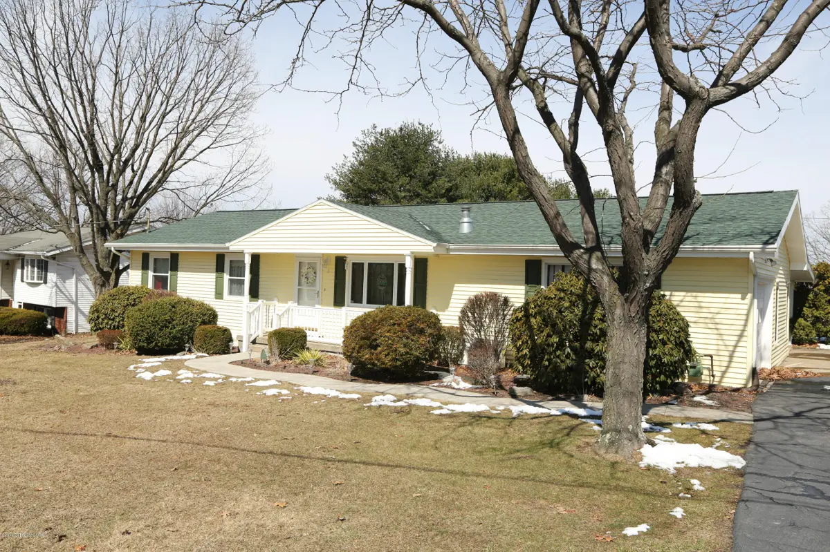 108 ELMWOOD Drive, Laflin in Laflin
