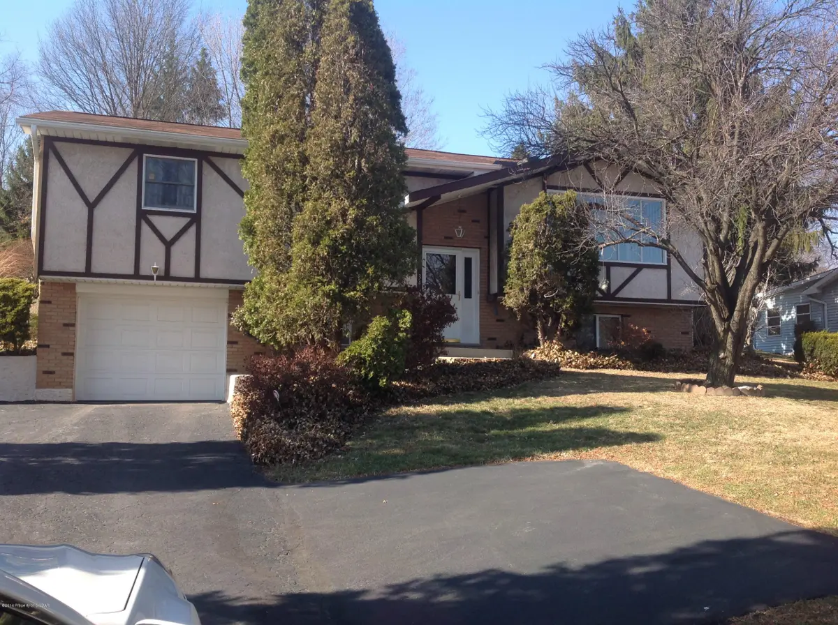 346 E State Street, Larksville in Larksville