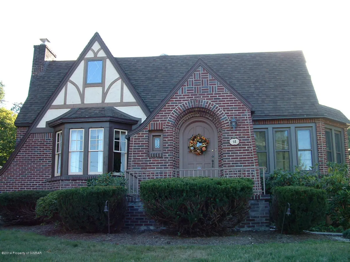 18 S PIONEER Avenue, Shavertown in Shavertown