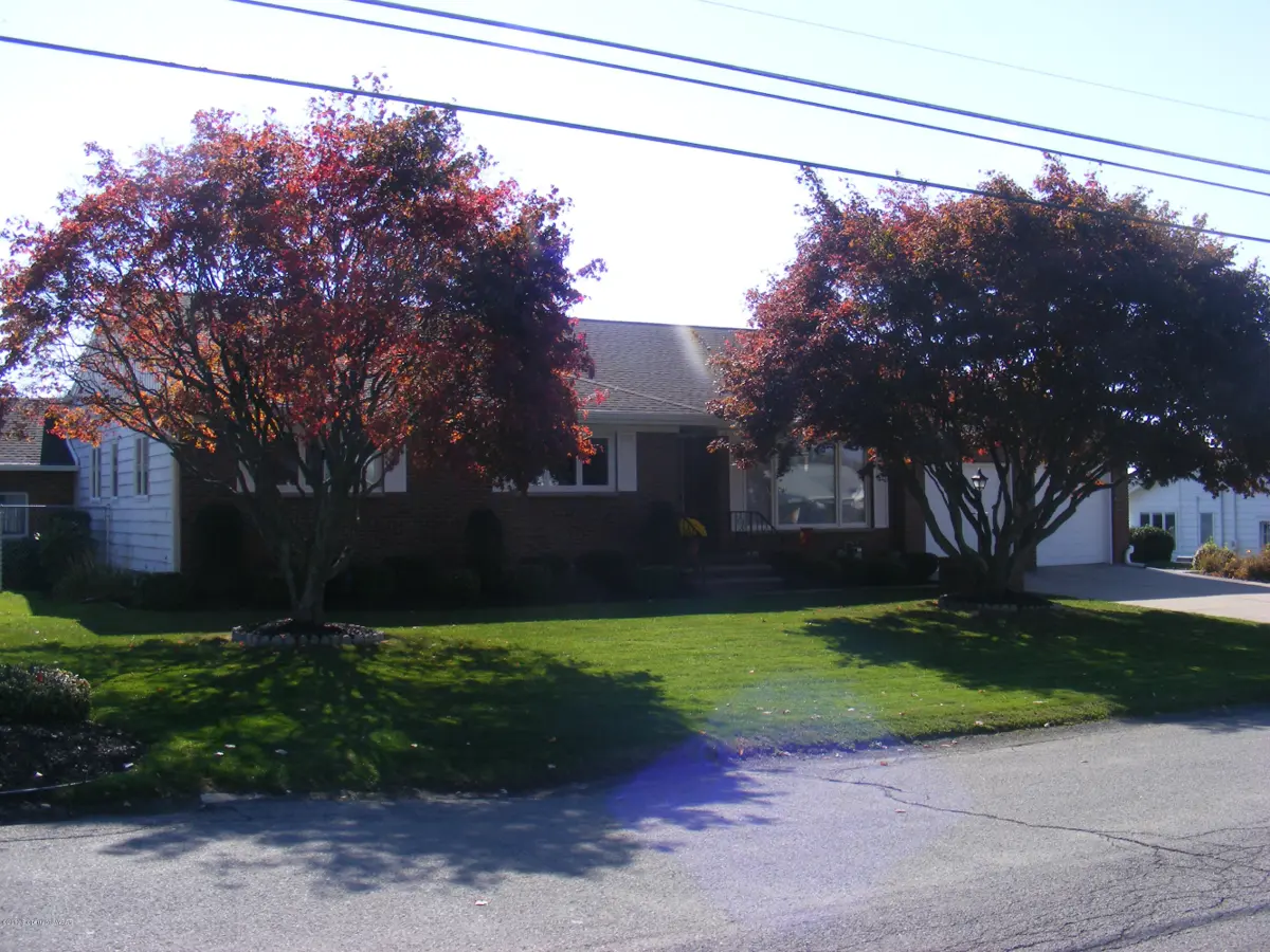 23 Westminster Drive, Dallas in Dallas