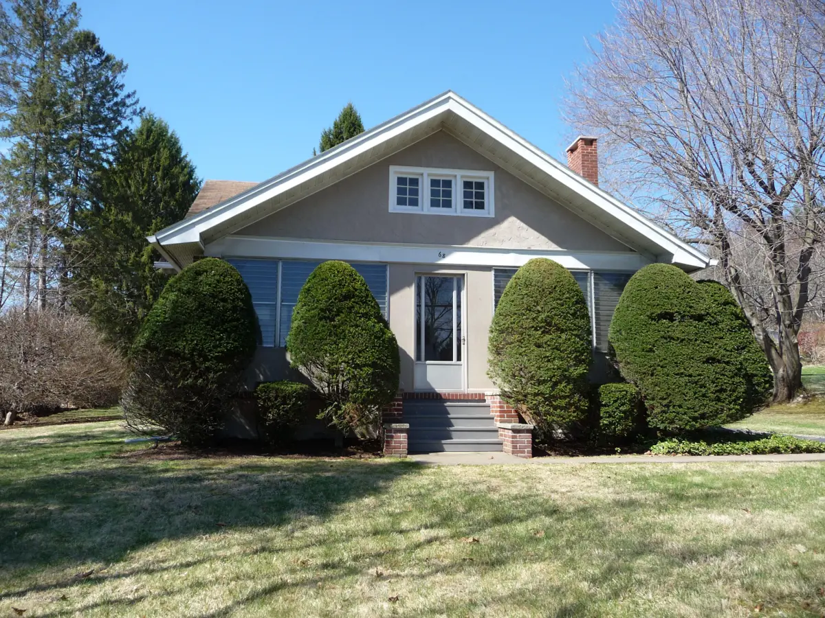 68 N PIONEER Avenue, Shavertown in Shavertown
