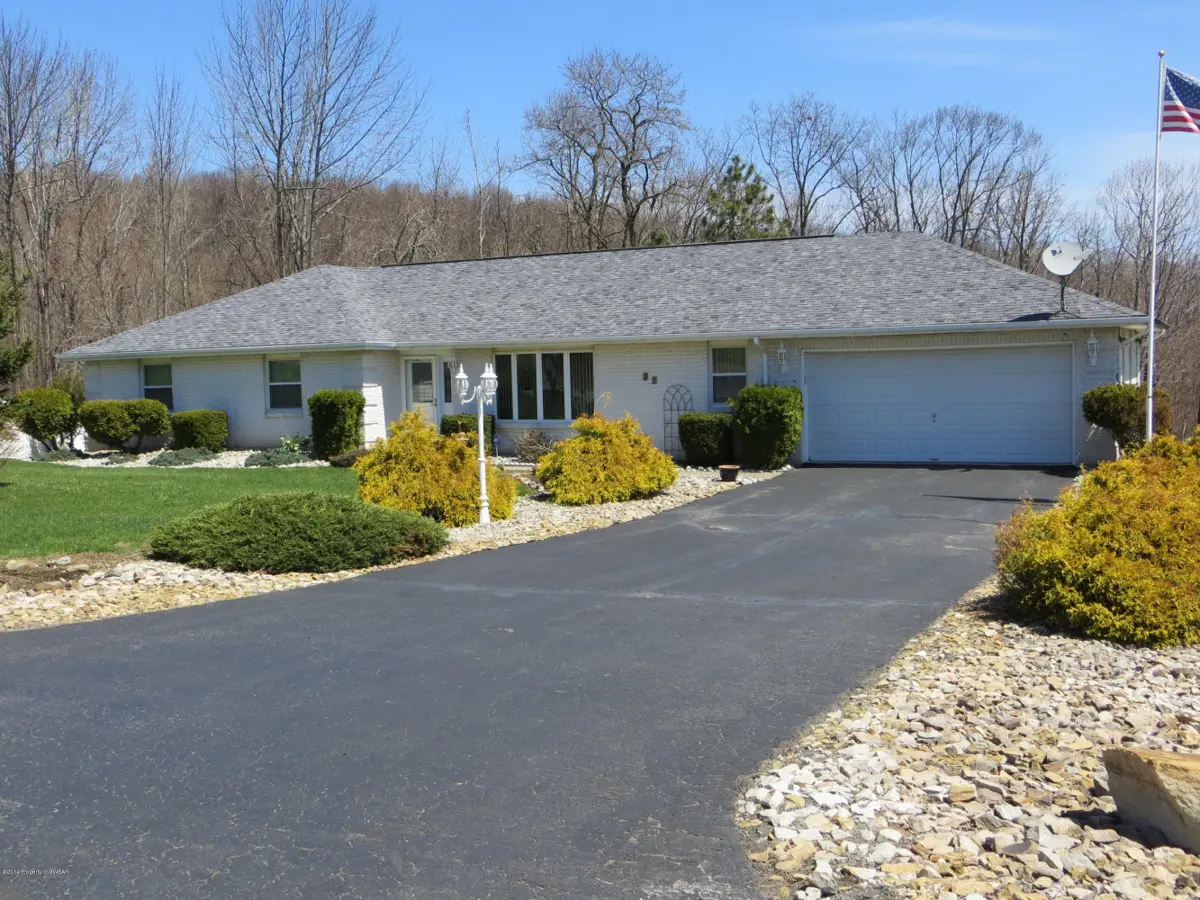 32 Forest Glen Drive, Scranton in Scranton