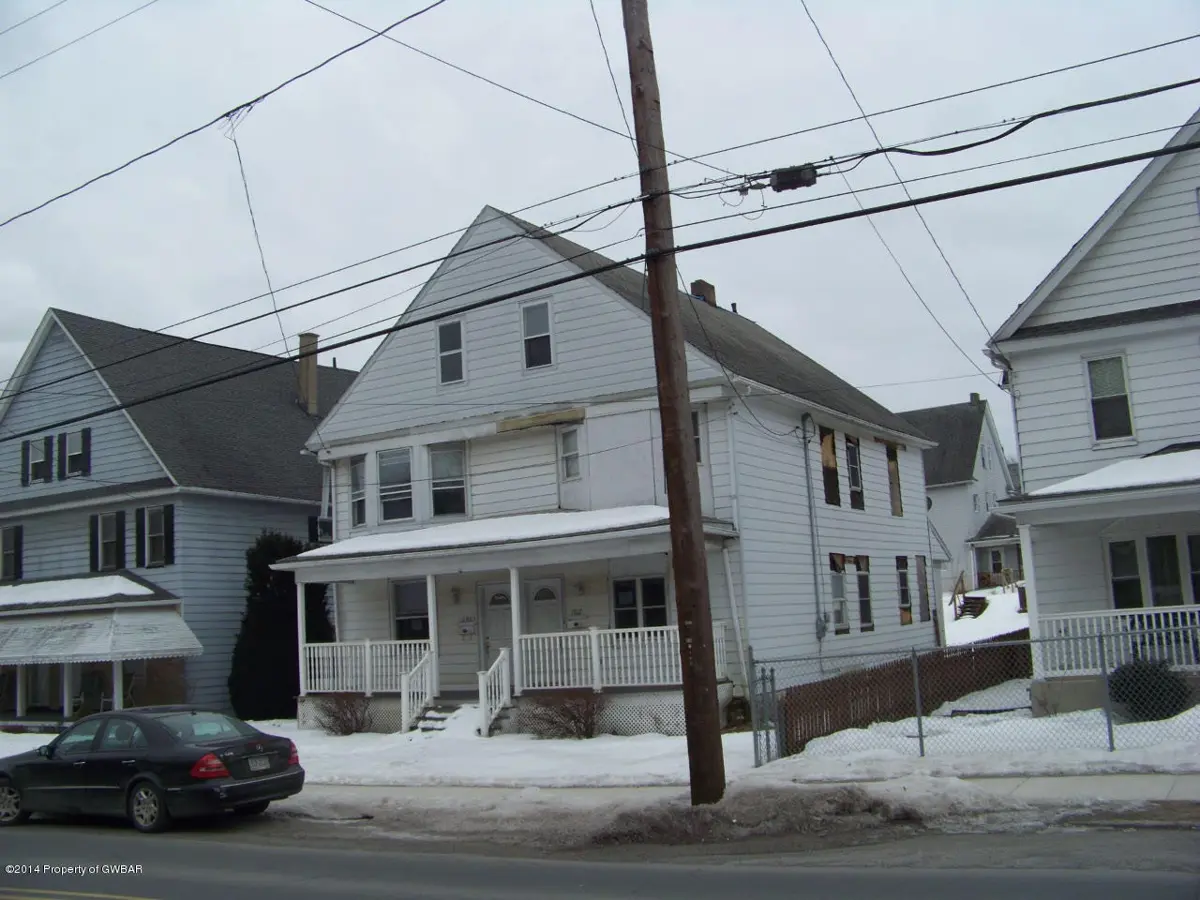 1905 Luzerne, Scranton in Scranton
