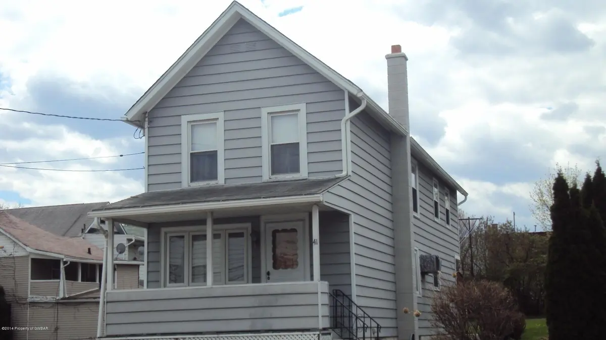 41 E CHESTNUT Street, Wilkes-Barre in Wilkes-Barre