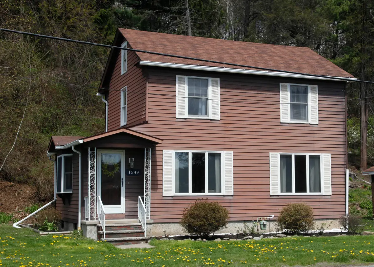 1549 SHOEMAKER Avenue, West Wyoming in West Wyoming