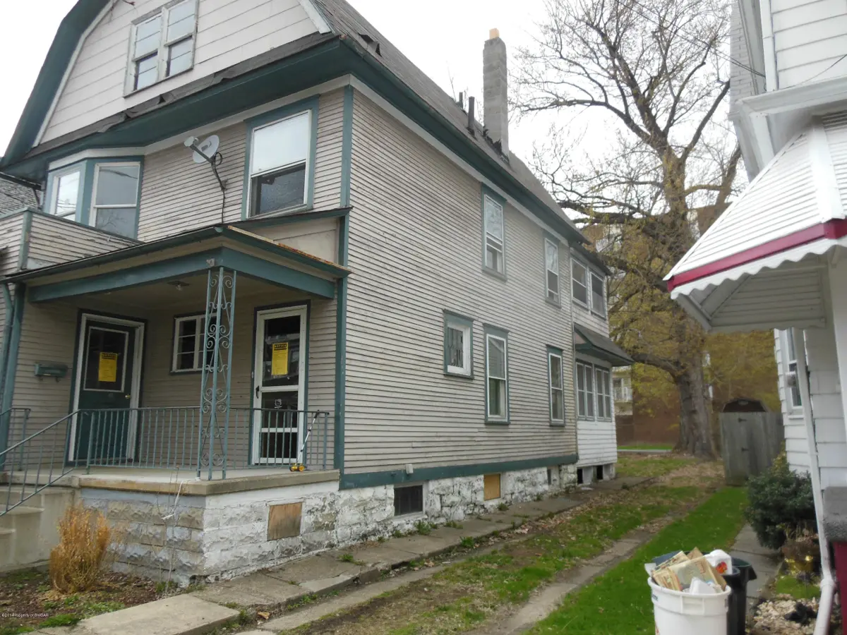 61 Elizabeth Street, Wilkes-Barre in Wilkes-Barre