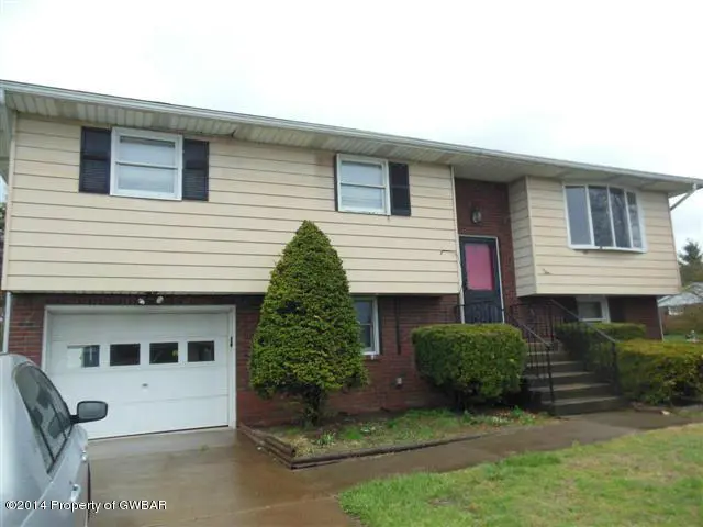 105 MOCKINGBIRD Drive, Edwardsville in Edwardsville