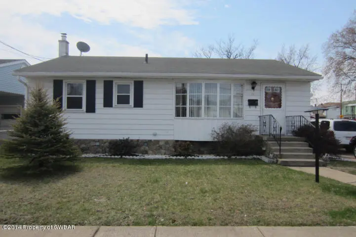 11 CAROLINA Drive, Wilkes-Barre in Wilkes-Barre
