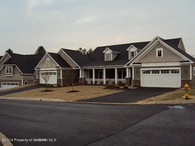 Unit 24 Insignia Point Courtyards, Jenkins Township in Jenkins Township