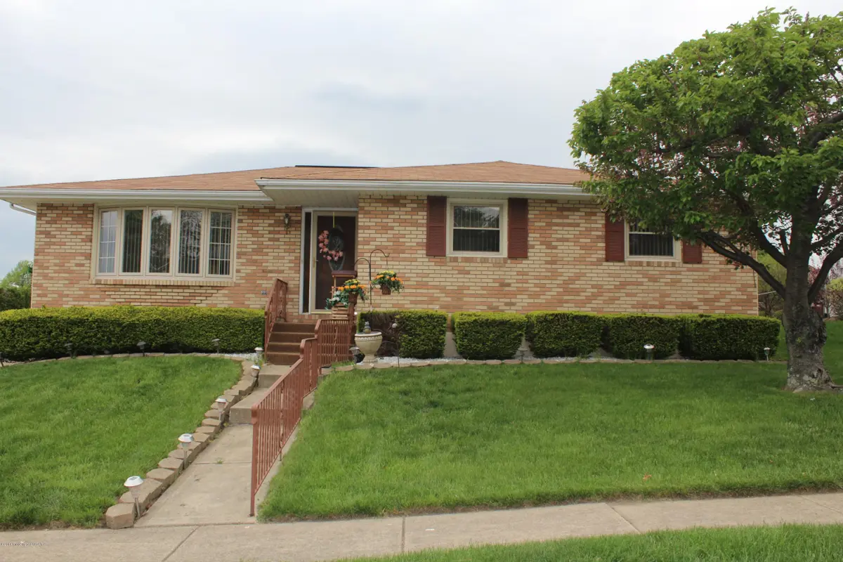 87 Wilcox Drive, Wilkes-Barre in Wilkes-Barre