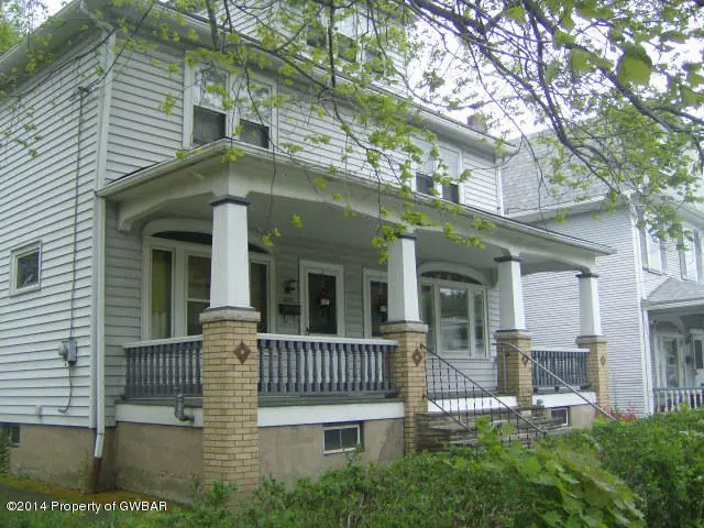 228-230 W Main Street, Glen Lyon in Glen Lyon