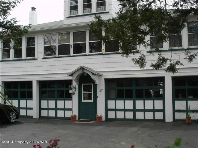 37 Atherton Avenue, Wyoming in Wyoming