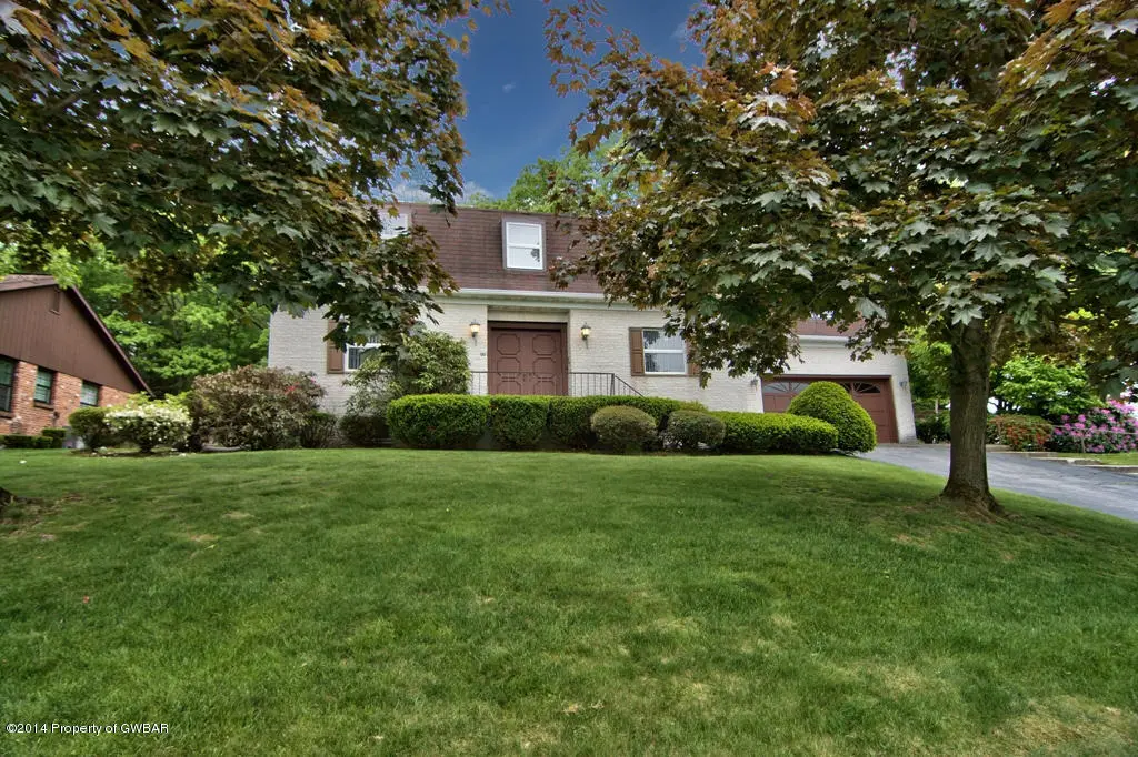 25 FAIRFIELD Drive, Laflin in Laflin