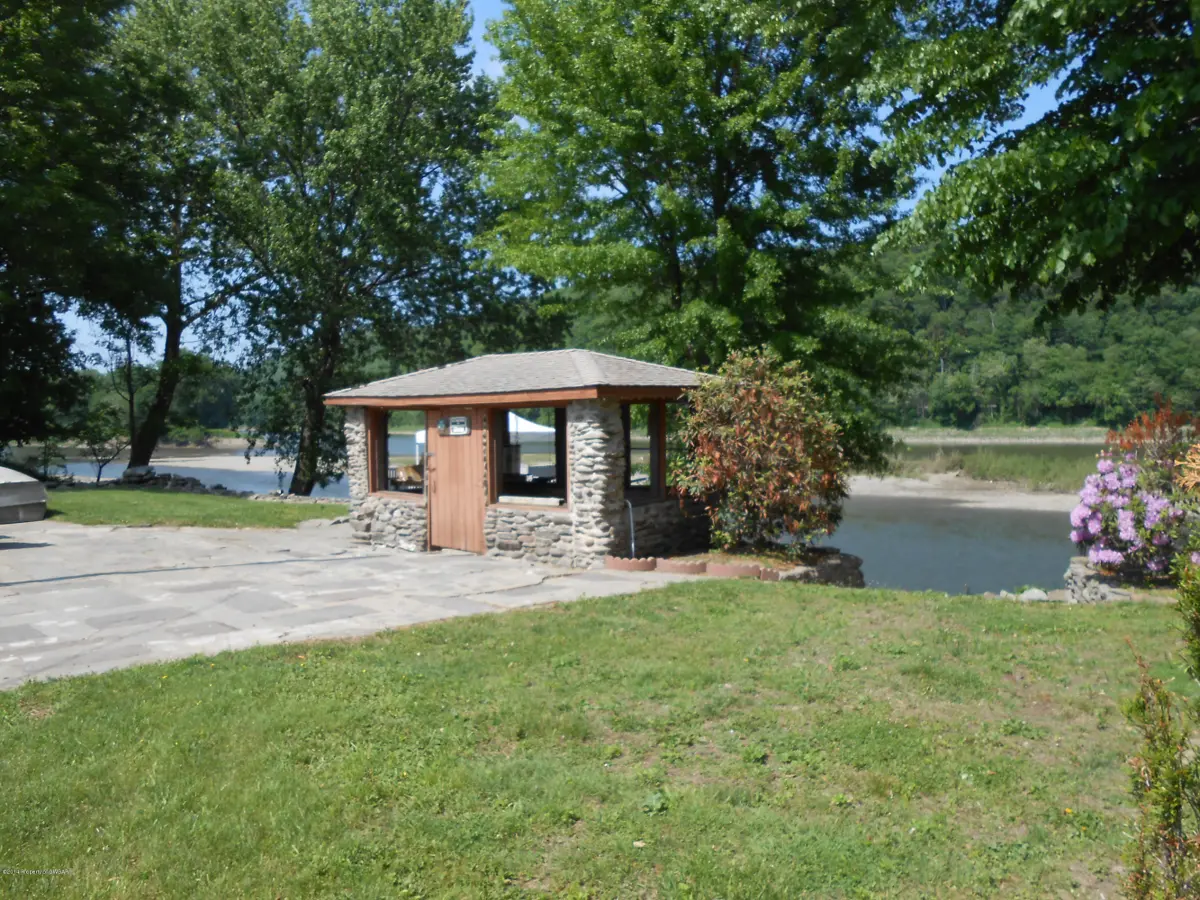 253 RIVER BEND Lane, Tunkhannock in Tunkhannock