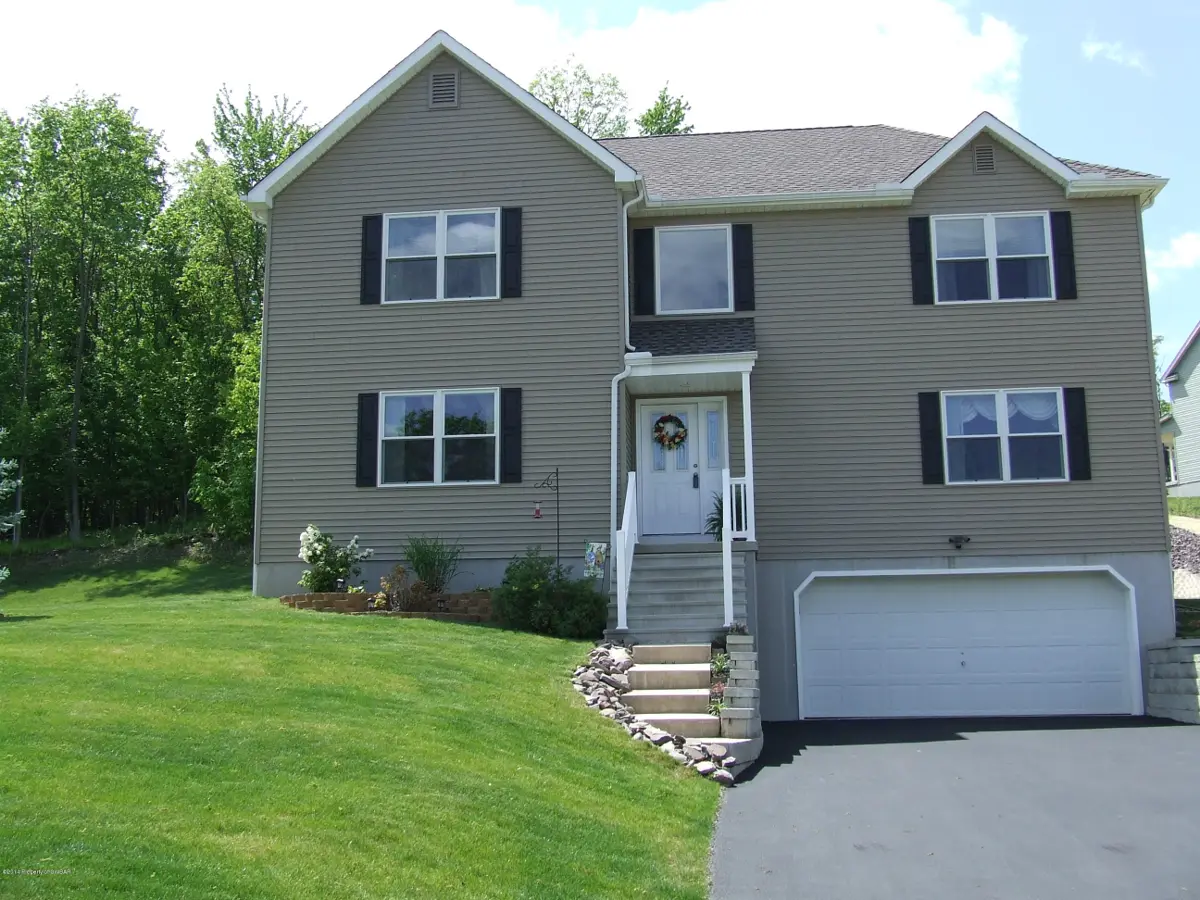 17 General Pulaski Street, Mountain Top in Mountain Top