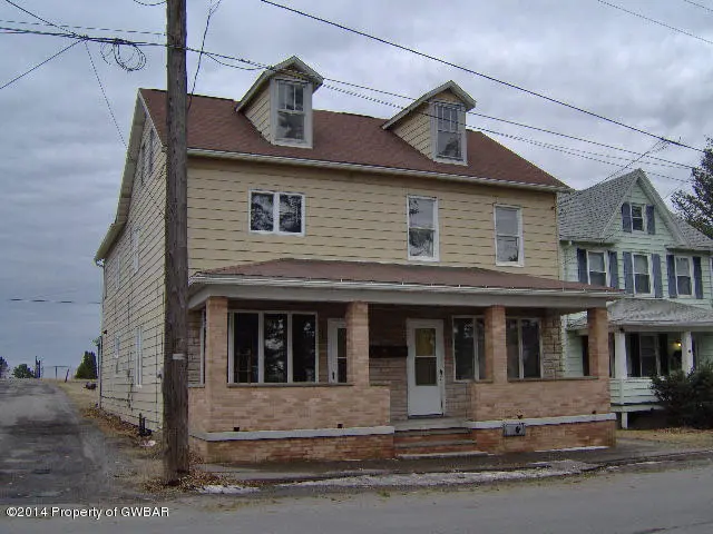 1204-1206 Walnut Street, Freeland in Freeland