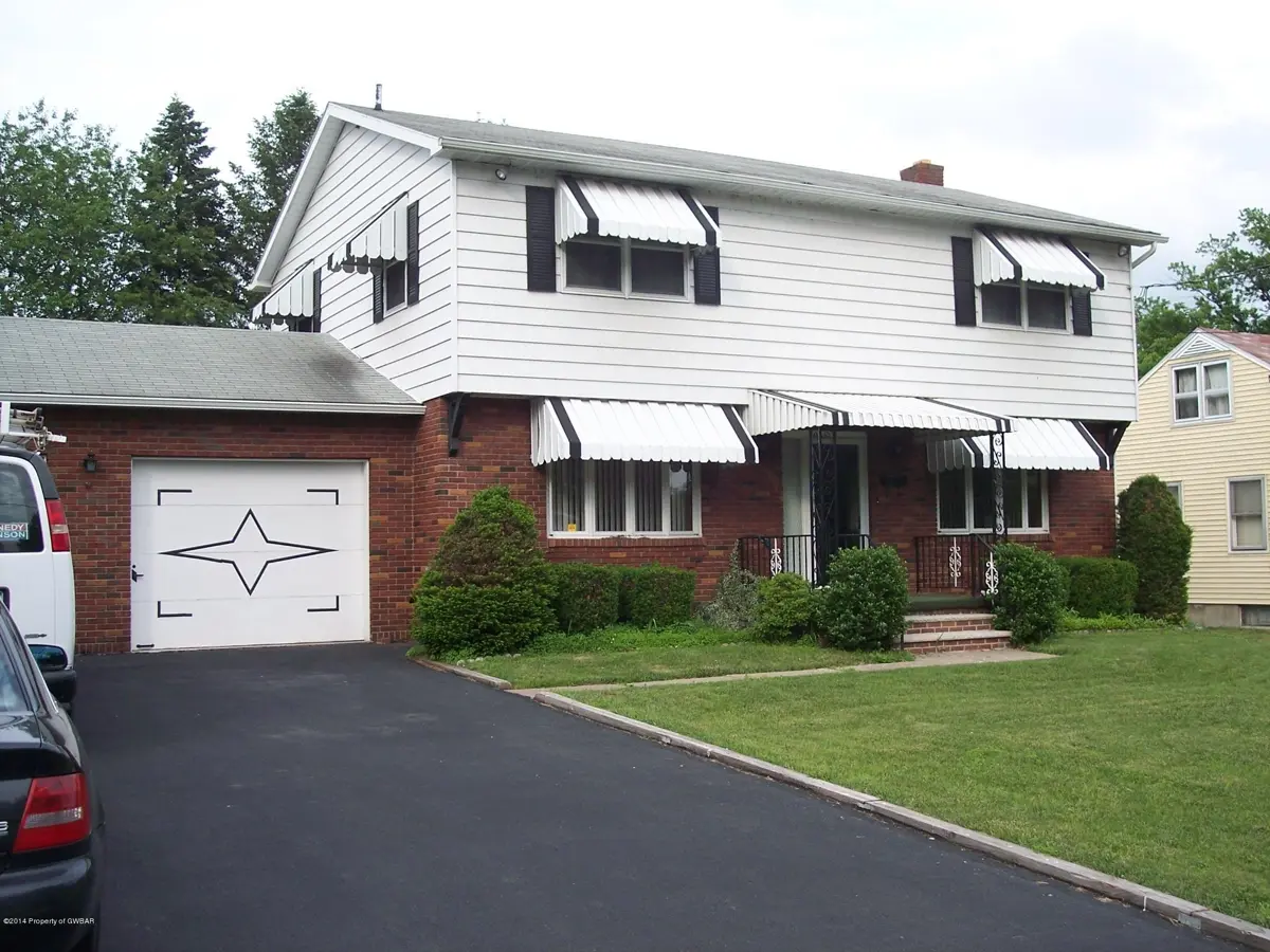 137 Chestnut Street, Larksville in Larksville