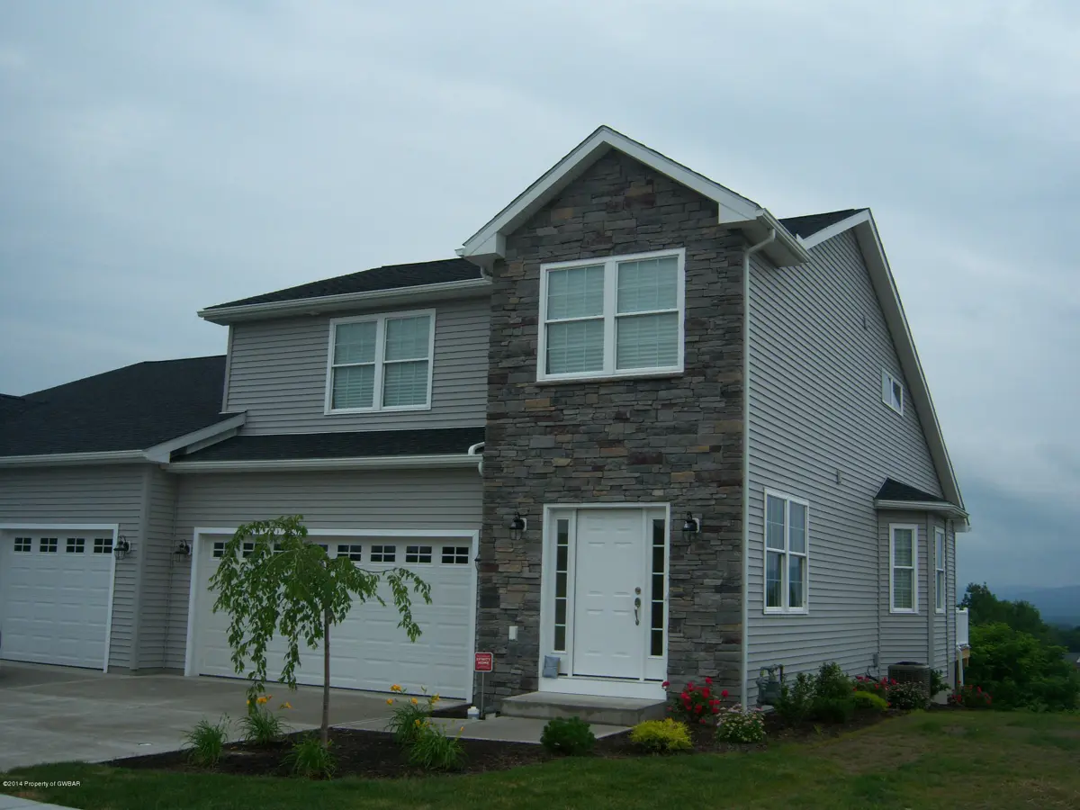 74 Grandview Drive, Pittston in Pittston